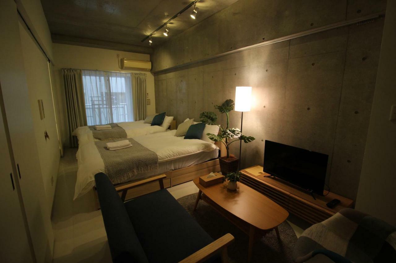 Apartment Kw Sakaisuji Hommachi *