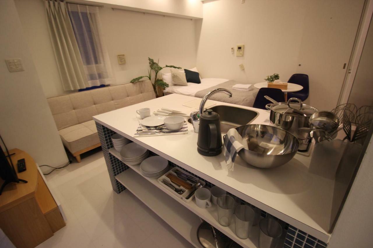 Apartment Kw Sakaisuji Hommachi *